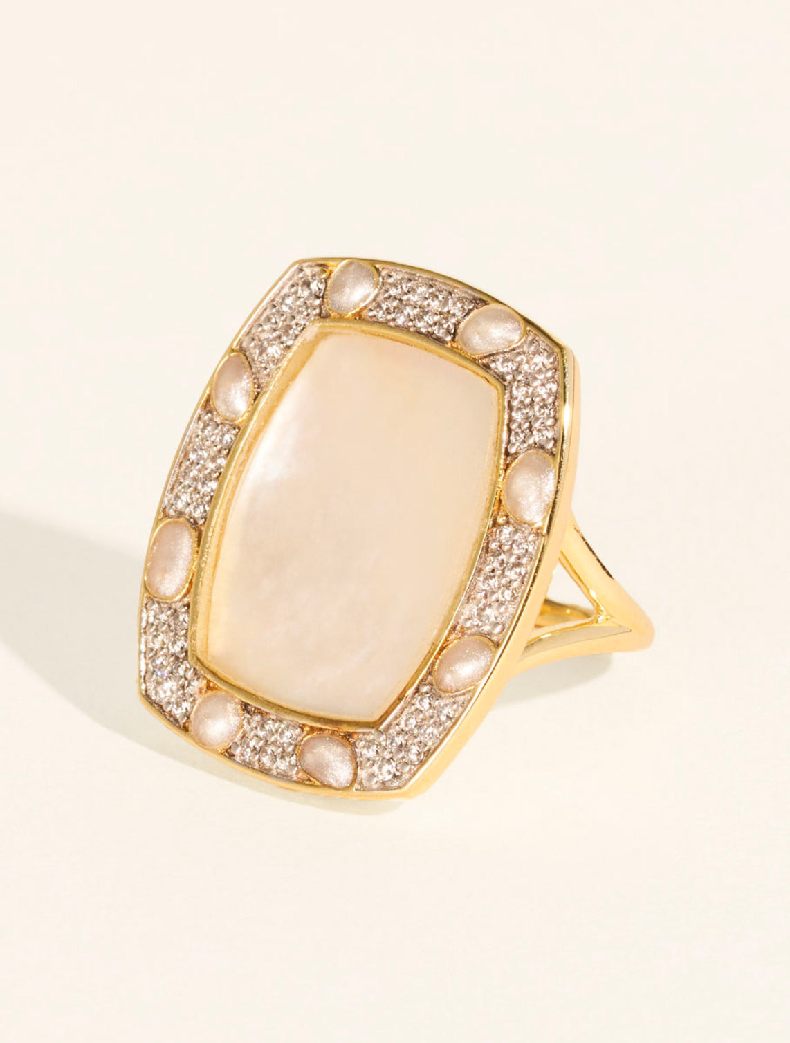 Bague_doree_blanche_nacre