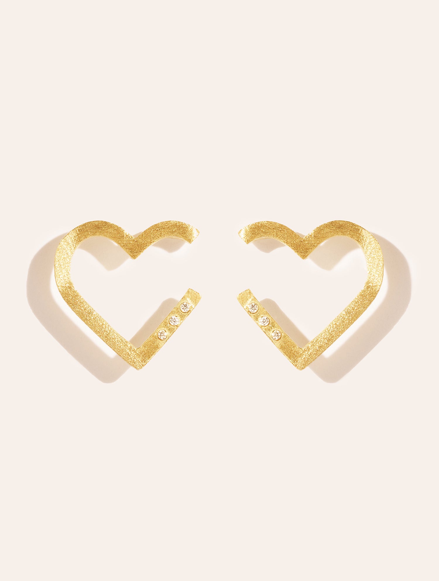 Magnetic Heart Earrings - White Zircons