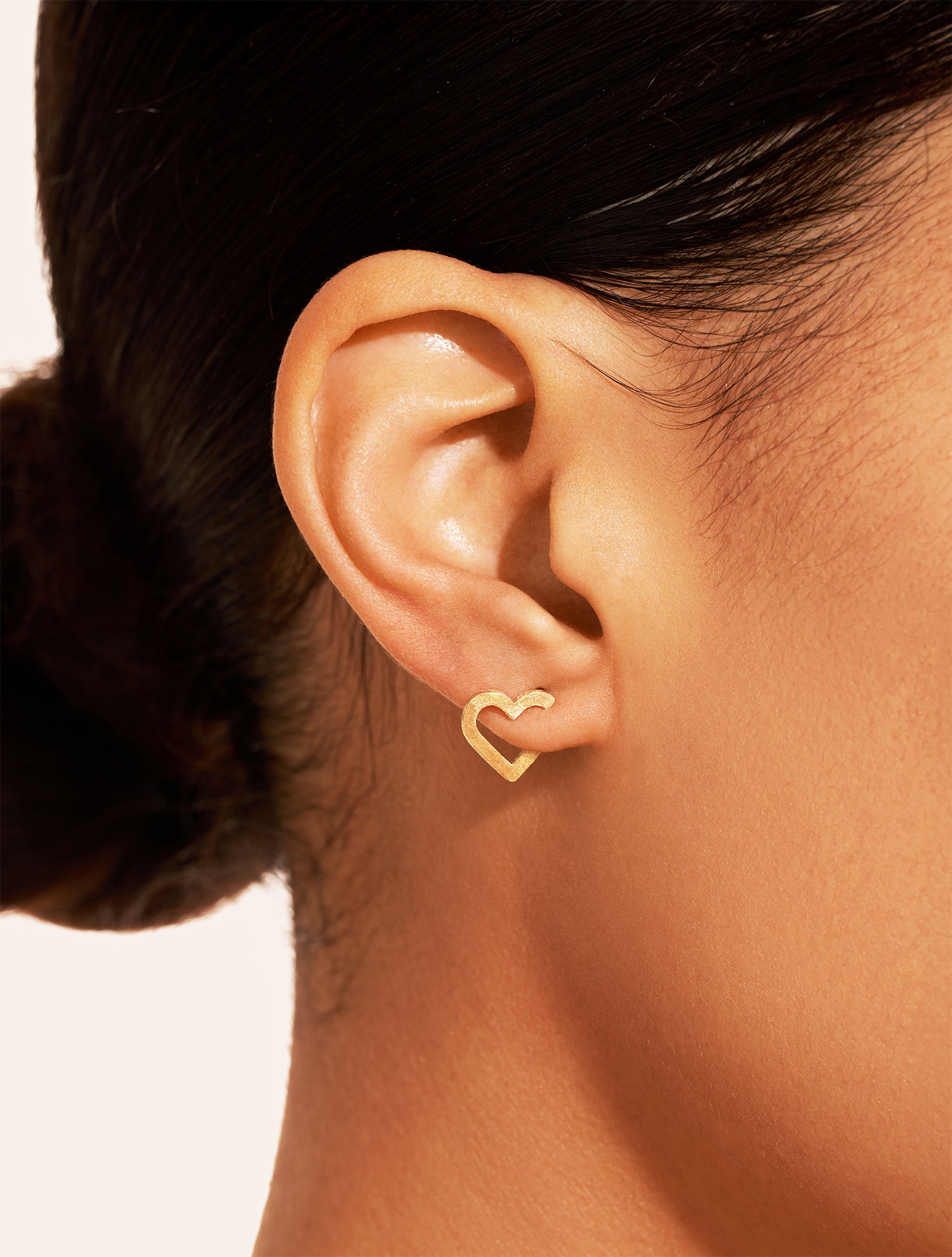 Mini Magnetic Heart Earrings - White Zircons