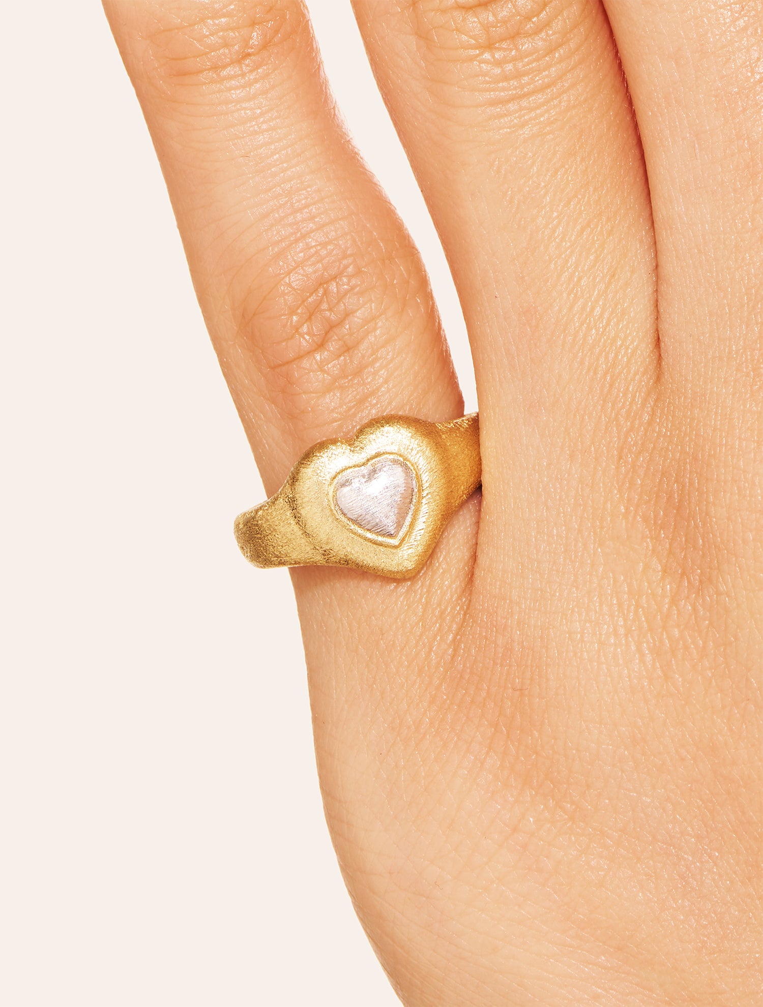 Magnetic Heart Ring - Silver