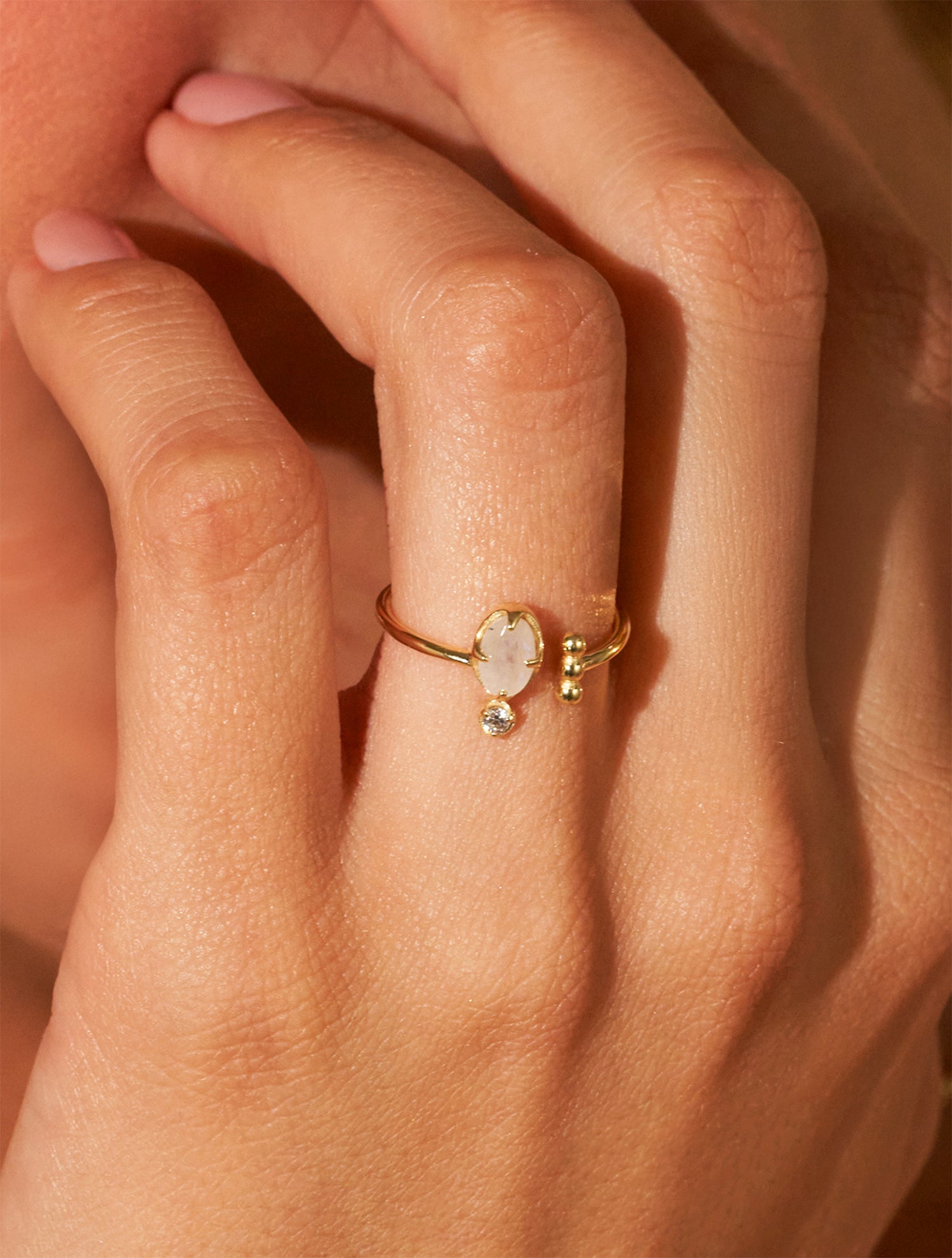 Mani Ring - Moonstone