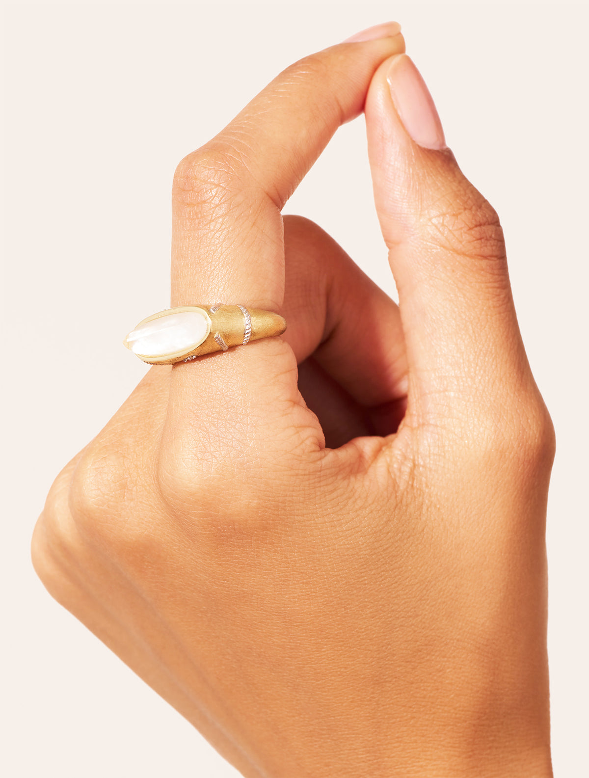 Minuit Ring - Mother-of-Pearl