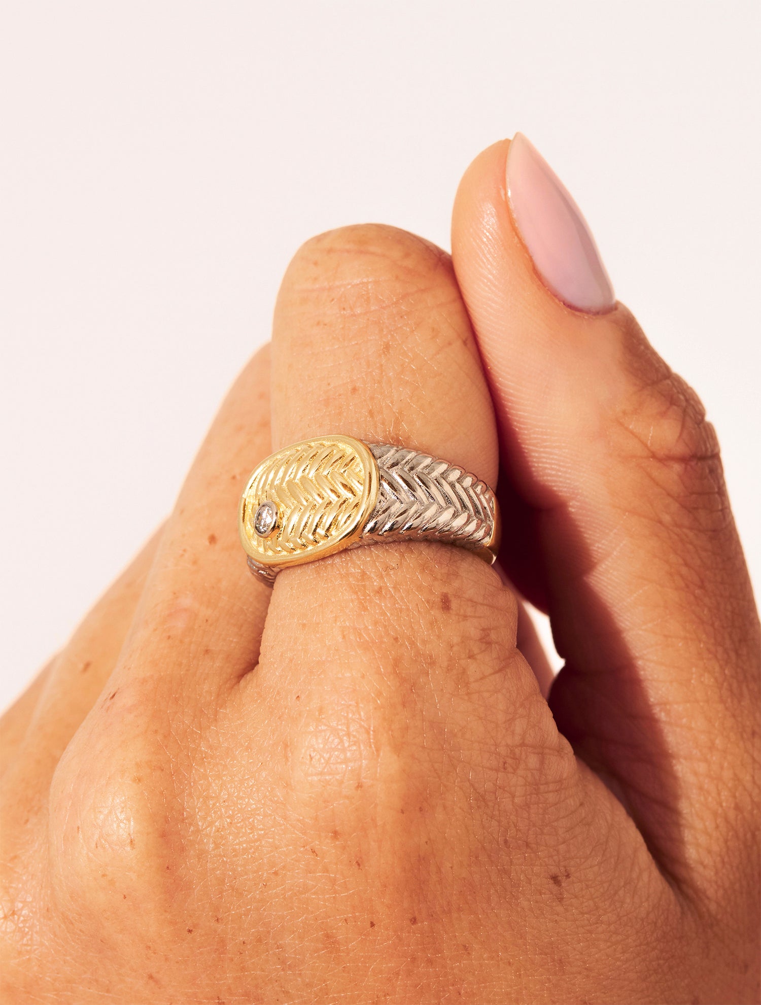 Paradox ring - Gold and silver