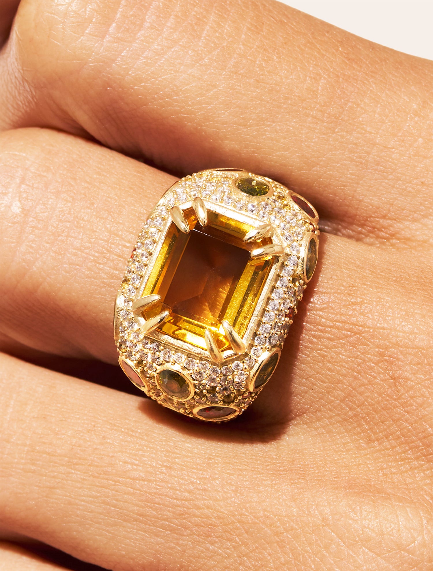 Panther Ring - Yellow colored quartz