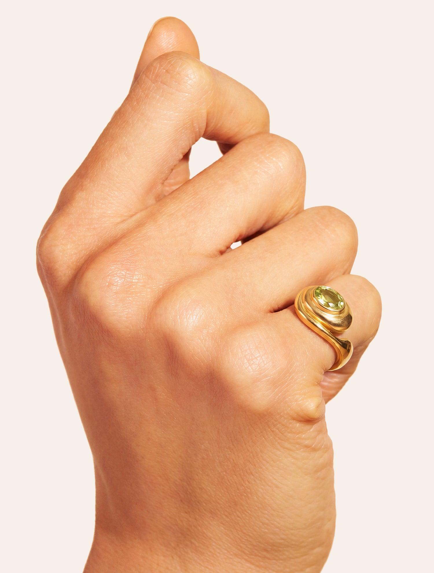 Bague escargot - quartz coloré vert clair - Riviera