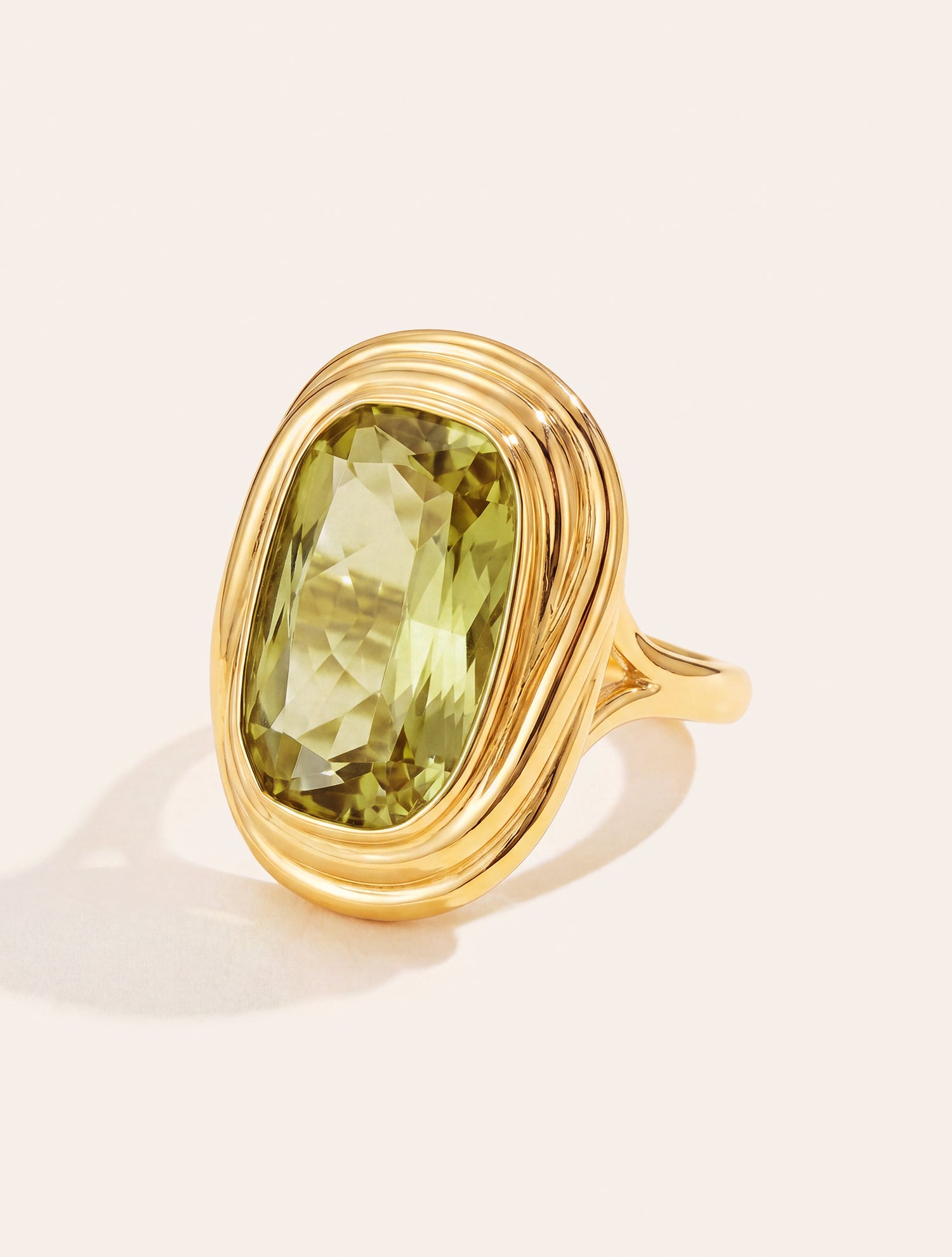 Bague ovale - quartz coloré vert clair - Riviera