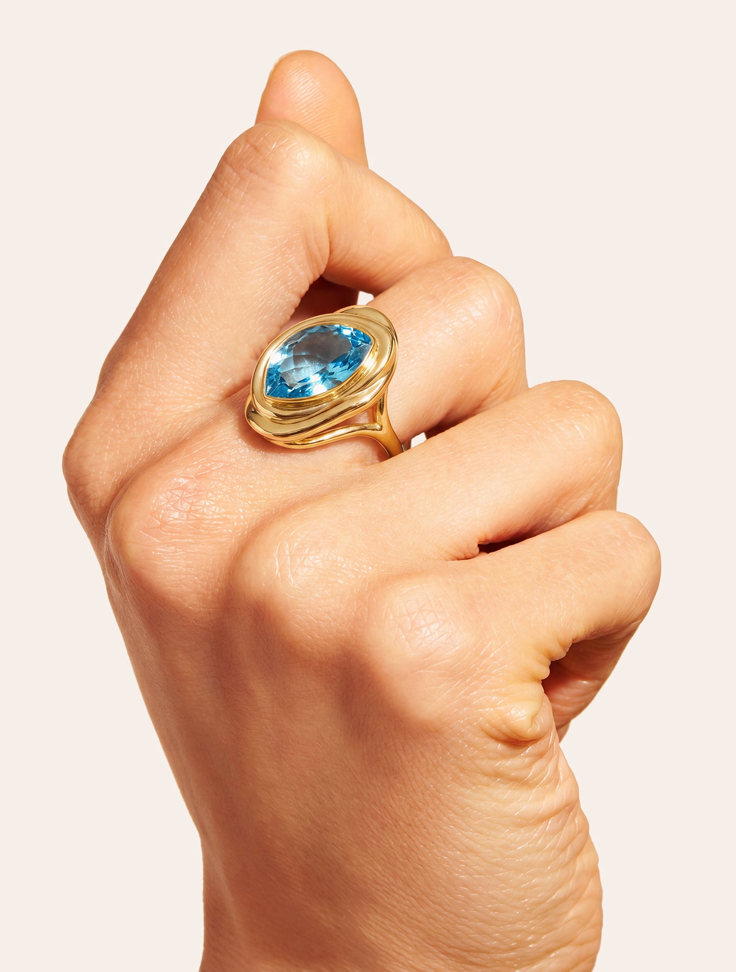 Bague poire - quartz coloré bleu clair - Riviera