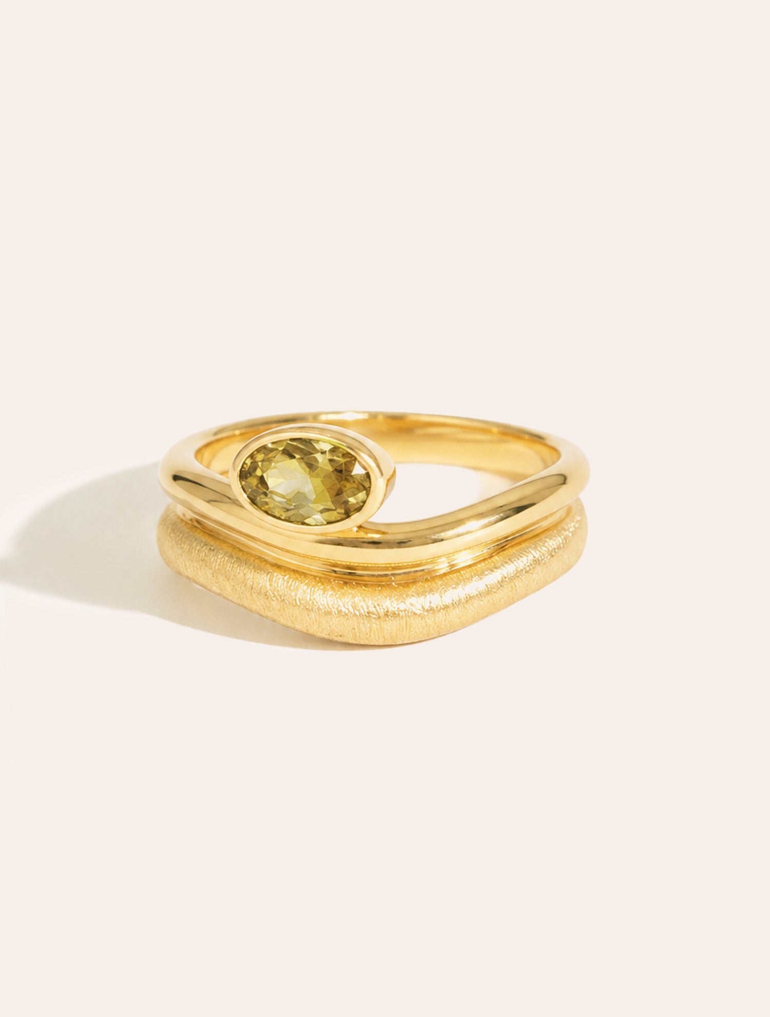 Bague vague - quartz coloré vert clair - Riviera