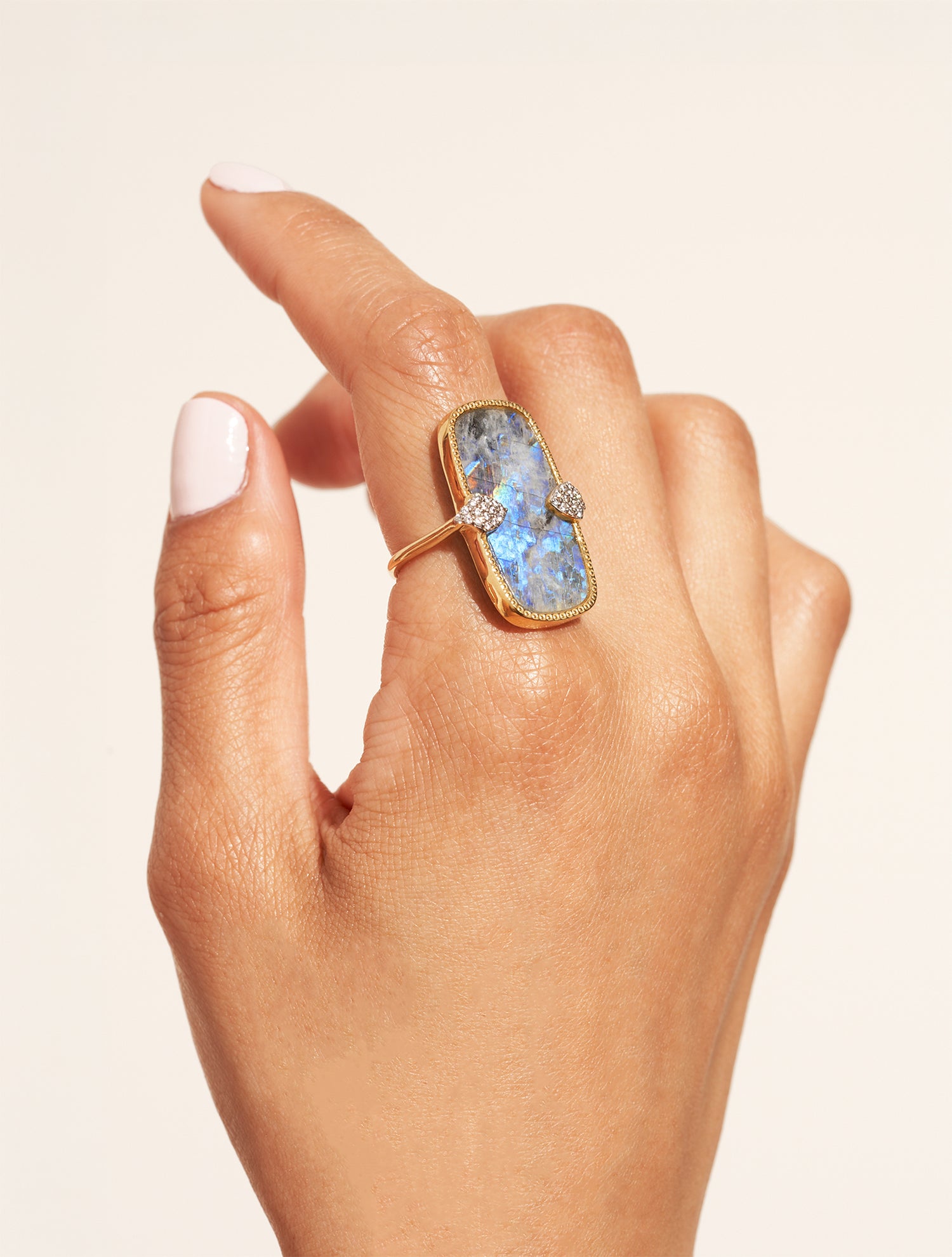 Sangha Ring - Onyx / Moonstone