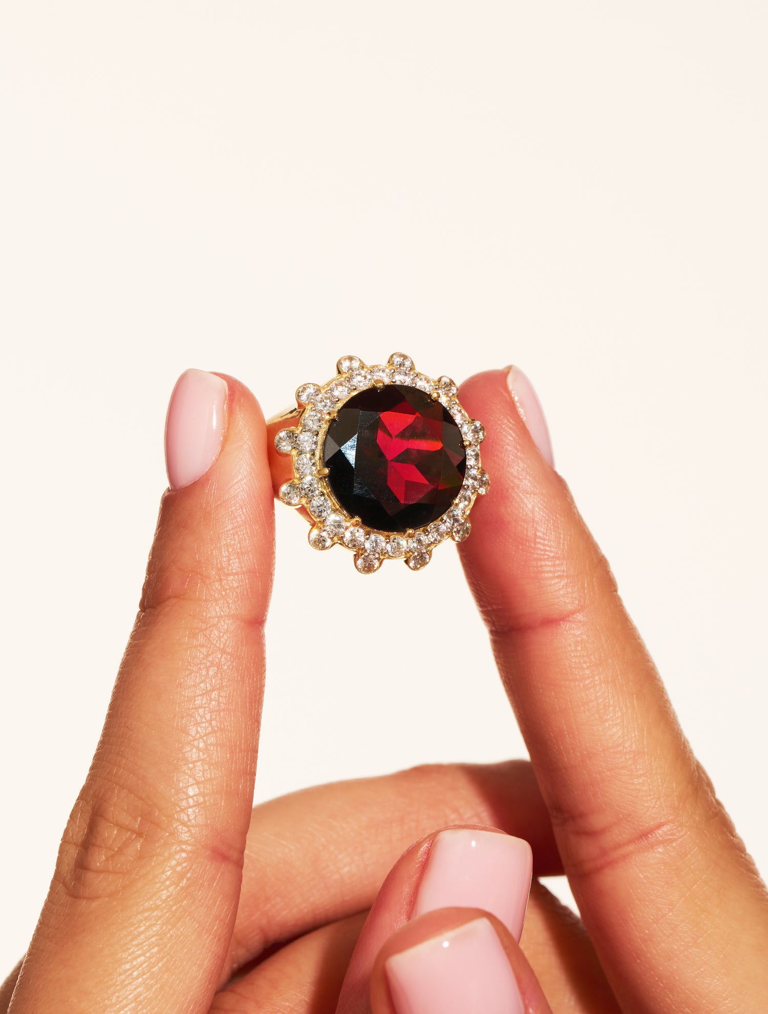 Soleil Sauvage Ring - Garnet