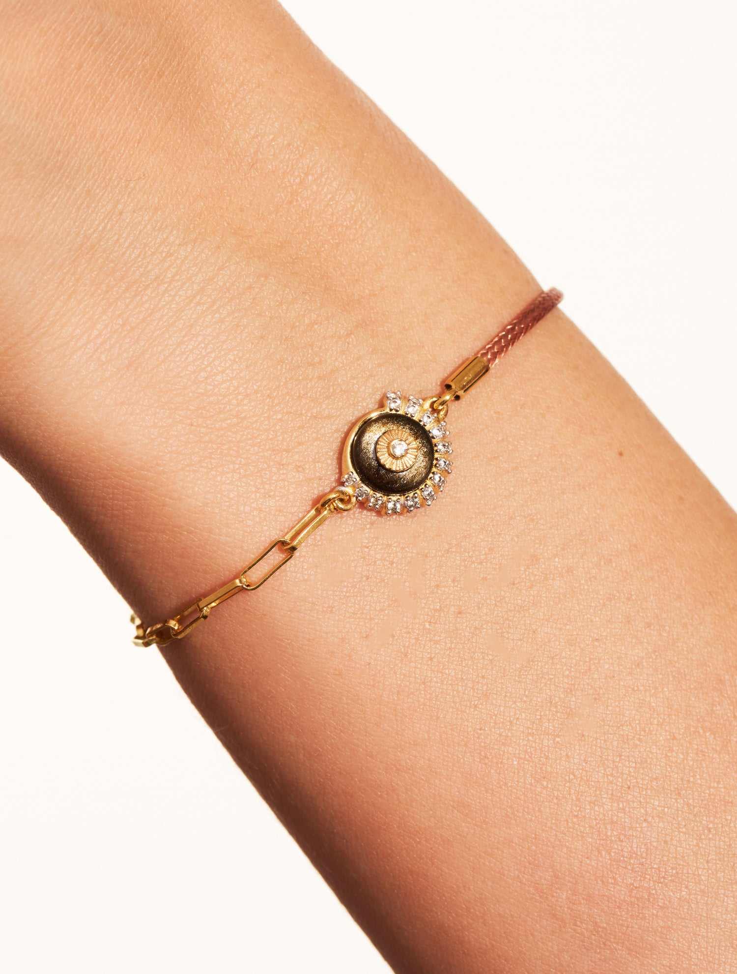 Shell Bracelet - Beige/Gold Obsidian