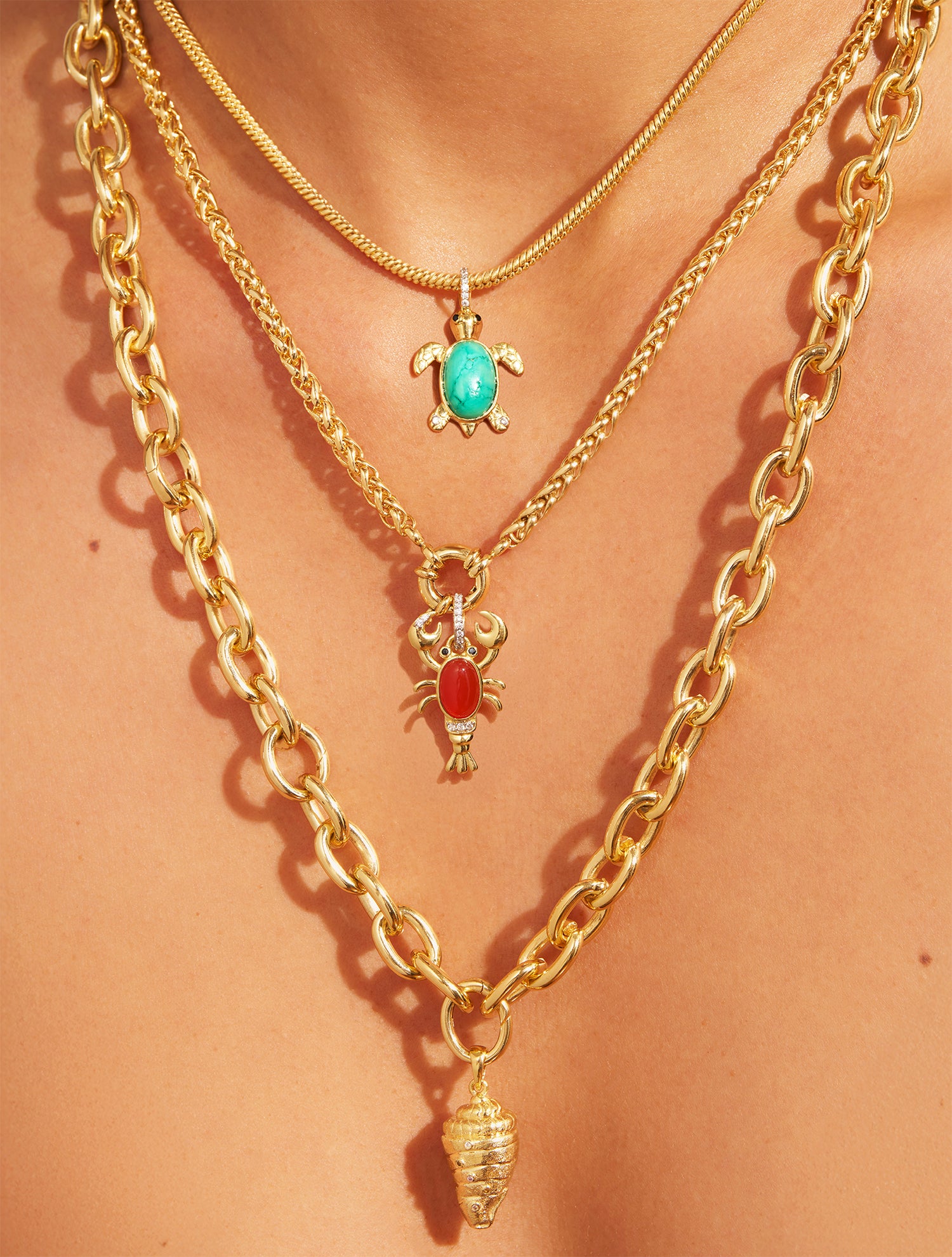 Toteme Turtle Pendant 