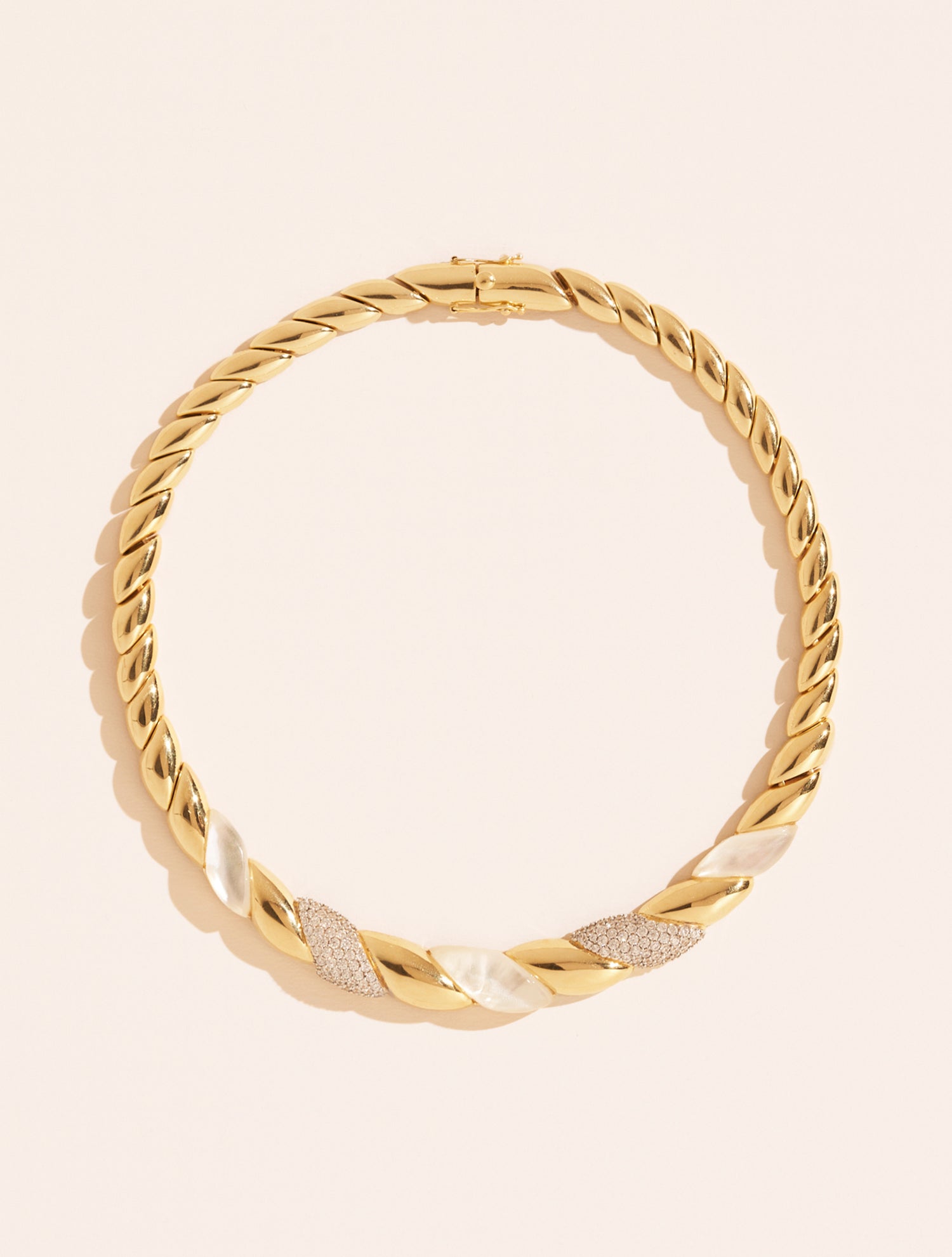 Amenza Necklace - Mother of Pearl