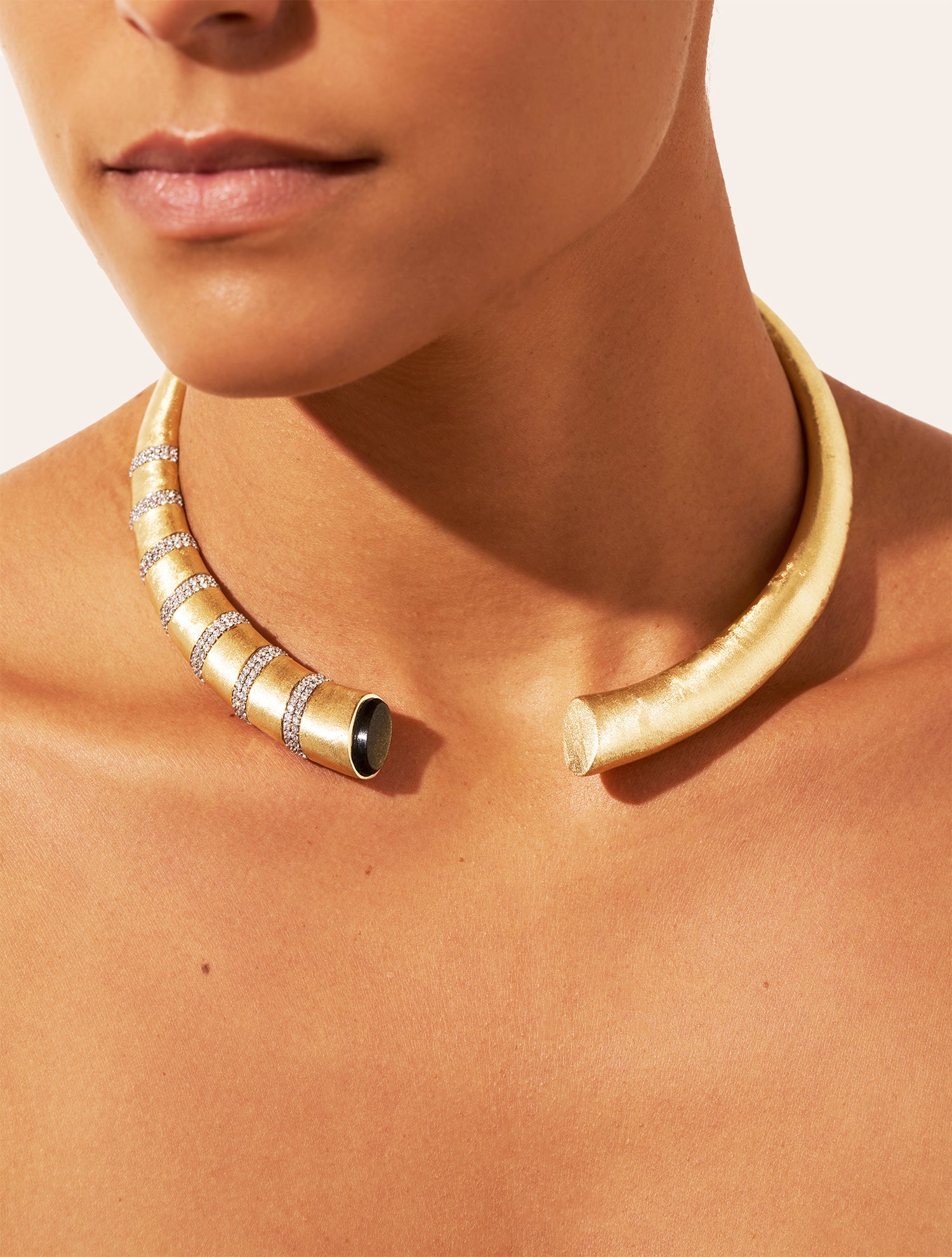 Collier Torque Minuit - Obsidienne dorée