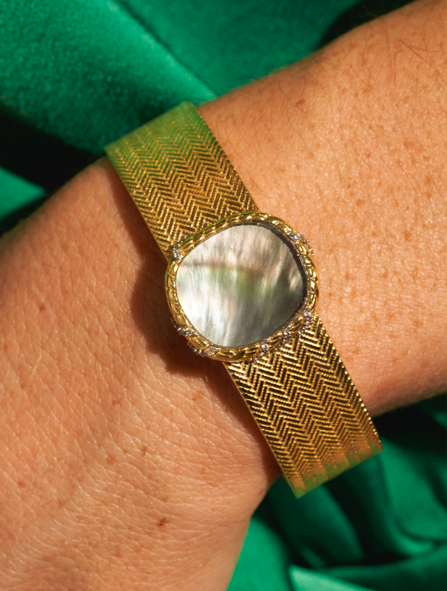 Dona Ring - Grey Mother-of-Pearl