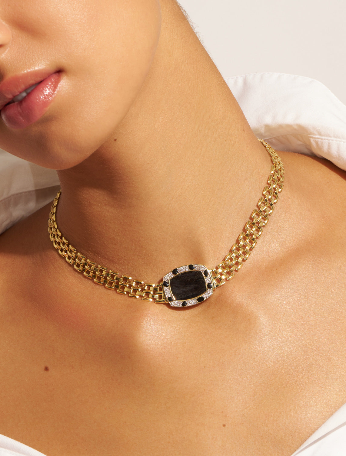 Collier_dore_noir_onyx_texture