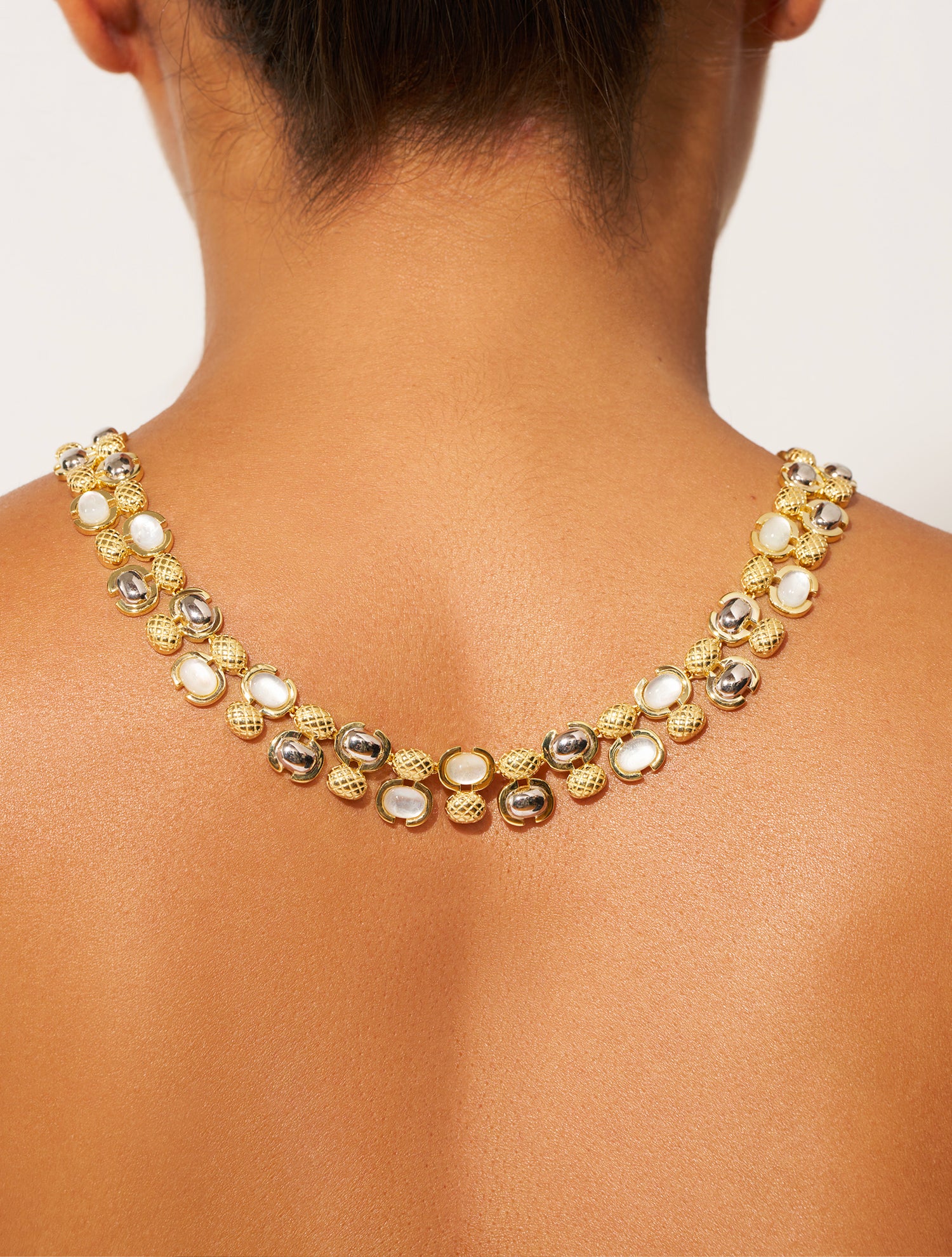 Amara Necklace - Mother of Pearl