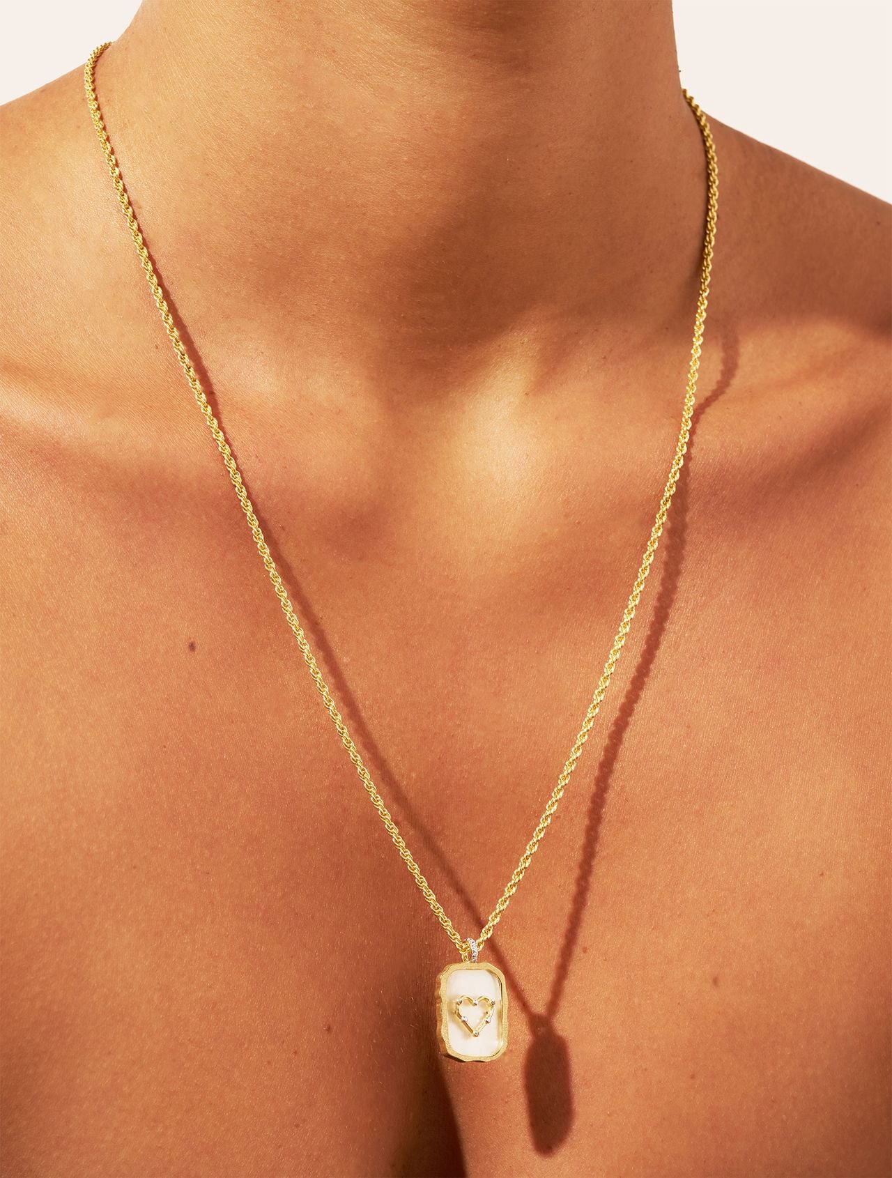 Manifeste Necklace – Heart